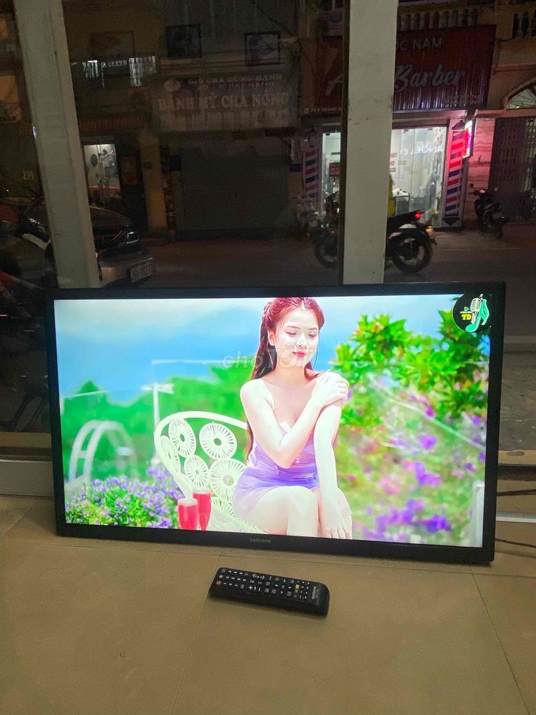 thanh lý tivi Samsung 32 inh zin đẹp sắc nét