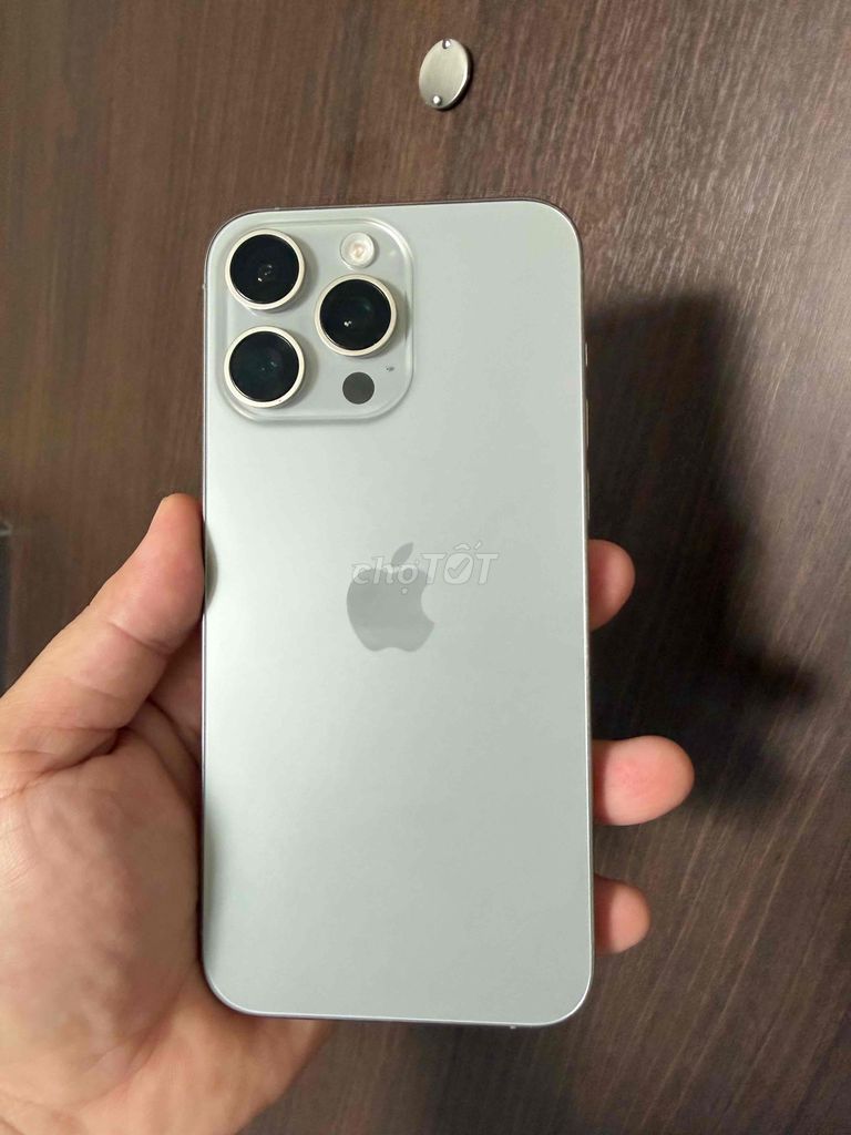 iPhone 15 Pro Max 256GB Quốc tế VN/A Nguyên Zin. Mua bán Điện thoại tại Thành phố Thủ Dầu Một Bình Dương được đăng bởi Thành hình 1