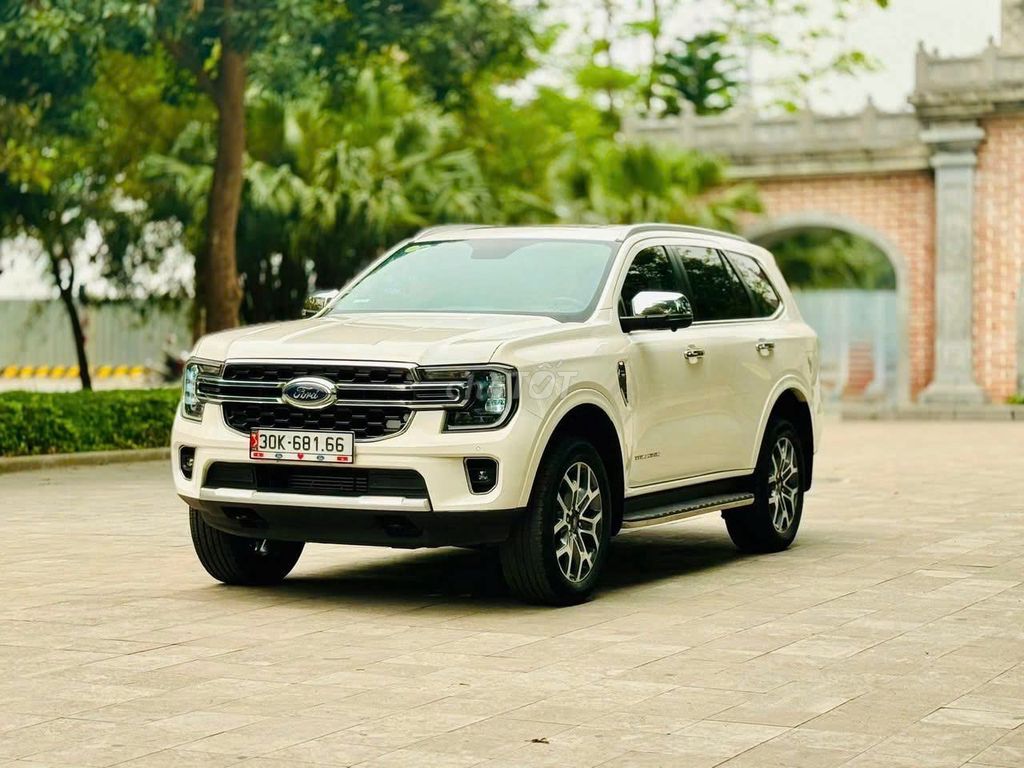 Ford Everest Bi Turbo 2.0L 4x2 2022 Белый