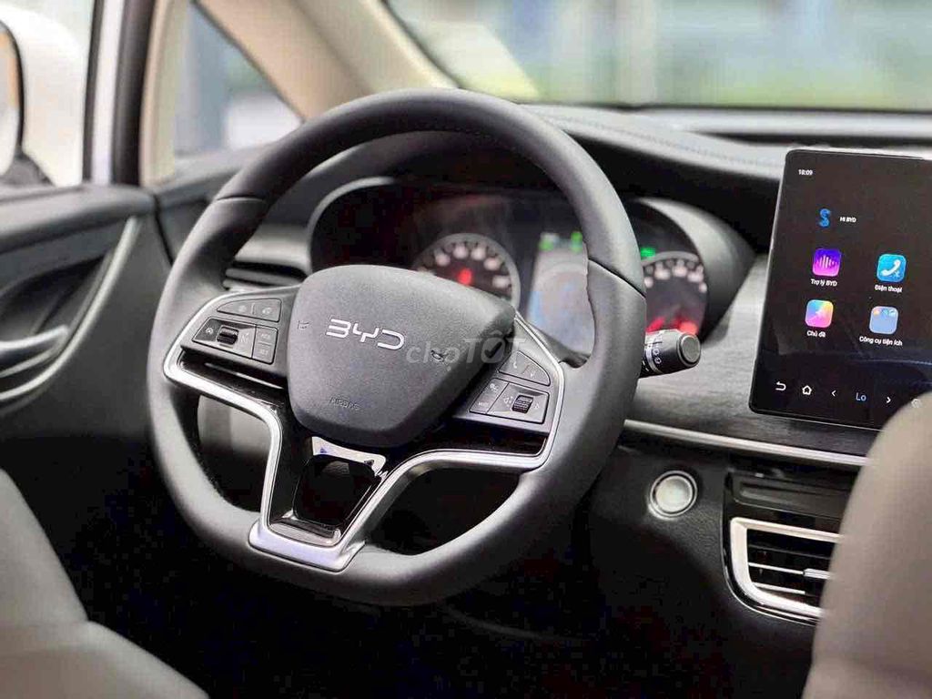 BYD M6 giá 756.000.000 đưa trước 150tr nhận xe. Mua bán Ô tô tại Quận 10 Tp Hồ Chí Minh được đăng bởi Minh Hoàng BYD  hình 5