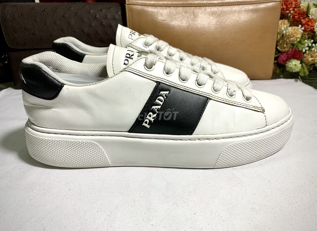 Sneakers Prada 41