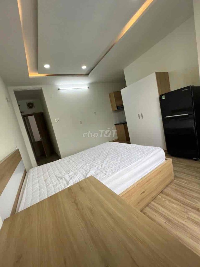Студия Studio Cửa Sổ Trời, полная комплектация, ул. Хоанг Ван Ту