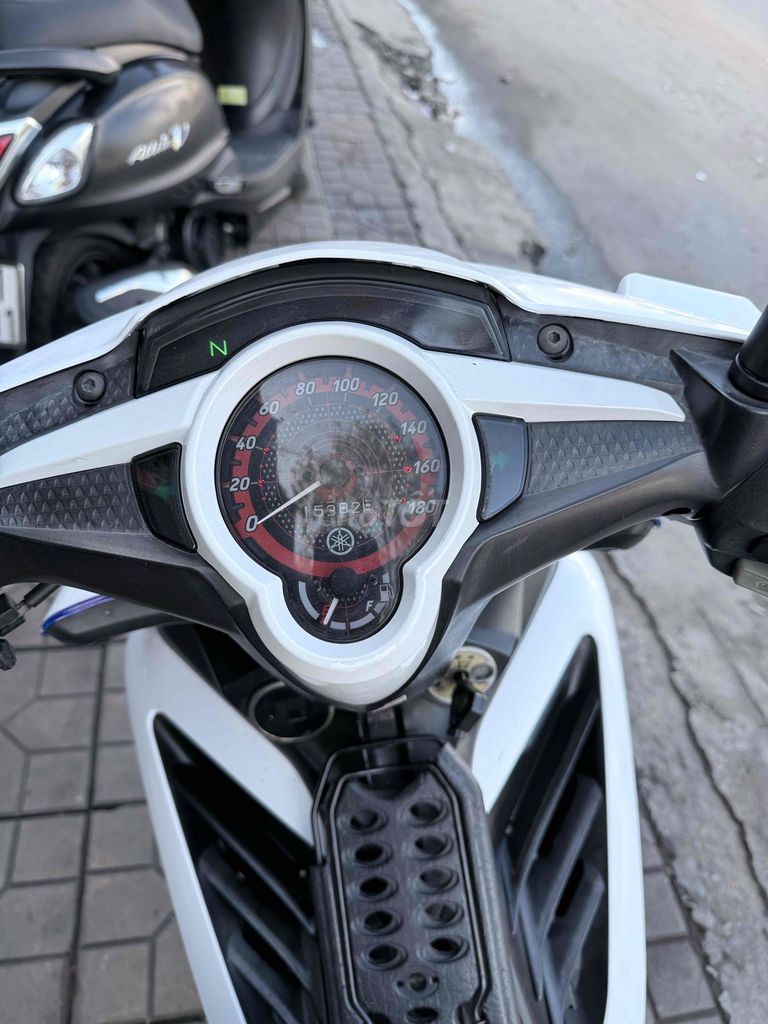 Yamaha Exciter 135 2014 Trắng Xanh. Mua bán Xe máy tại Quận Ninh Kiều Cần Thơ được đăng bởi Cửa hàng Hoà Hiệp II  hình 7
