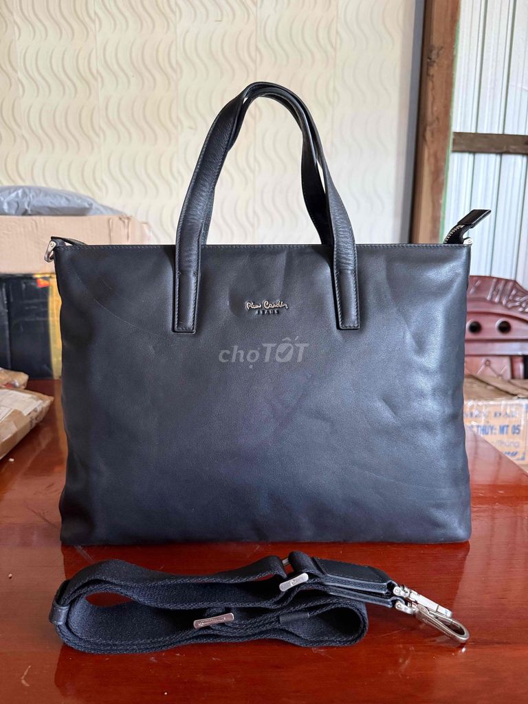 Cặp da công sở Pierre Cardin chuẩn Authentic. Mua bán Túi xách tại Huyện Châu Phú An Giang được đăng bởi Duy 2hand   Da lô là  0 ba 2 sáu 054115 hình 1