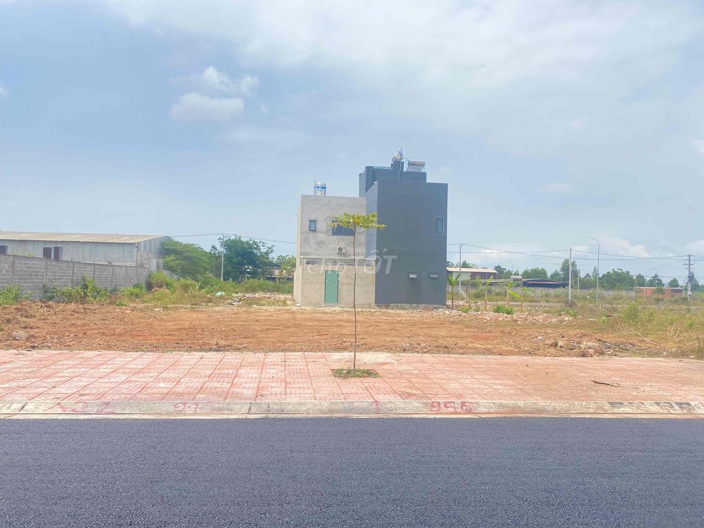 CHÍNH CHỦ BÁN 2 LÔ LIỀN KỀ LAN ANH 2, đường 17m đẹp. Mua bán đất tại Thành phố Bà Rịa Bà Rịa - Vũng Tàu được đăng bởi Hien Tran hình 3