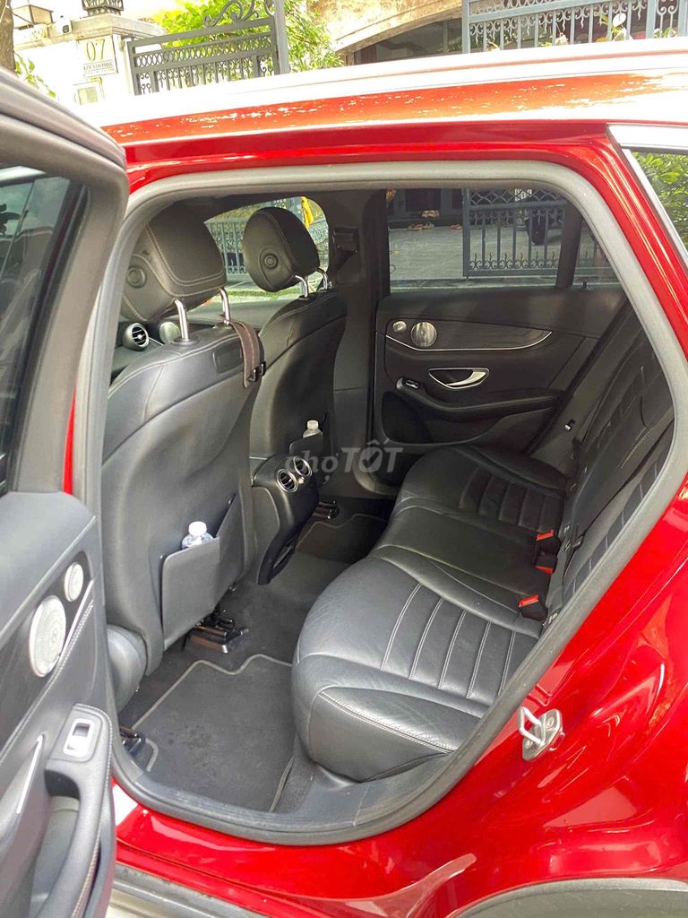 Cần bán xe ô tô 5 chỗ GLC300 đã qua sử dụng. Mua bán Ô tô tại Quận 12 Tp Hồ Chí Minh được đăng bởi Thanh Thanh hình 10