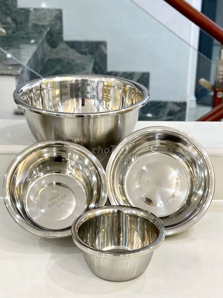 Bộ 4 Thau Inox SUS 304 Bạc. Mua bán Dụng cụ nhà bếp tại Thành phố Biên Hòa Đồng Nai được đăng bởi Phạm Quỳnh hình 1