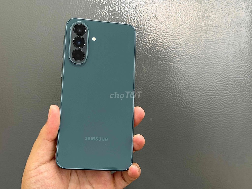 Samsung A37 5G 8GB/256GB BH 3/2027 TGDĐ. Mua bán Điện thoại tại Quận Ninh Kiều Cần Thơ được đăng bởi Cầm Đồ Tấn Lợi hình 1