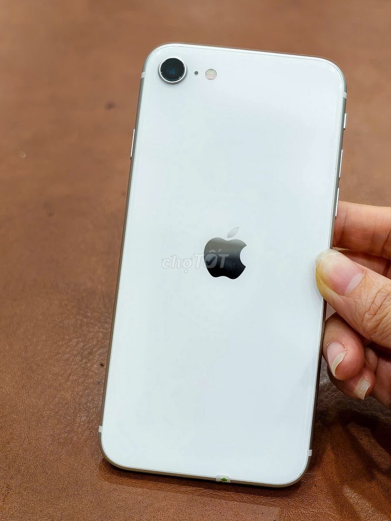 Iphone Se 2020 bản quốc tế 64gb màu Trắng 98%. Mua bán Điện thoại tại Quận Đống Đa Hà Nội được đăng bởi Hn Store hình 1