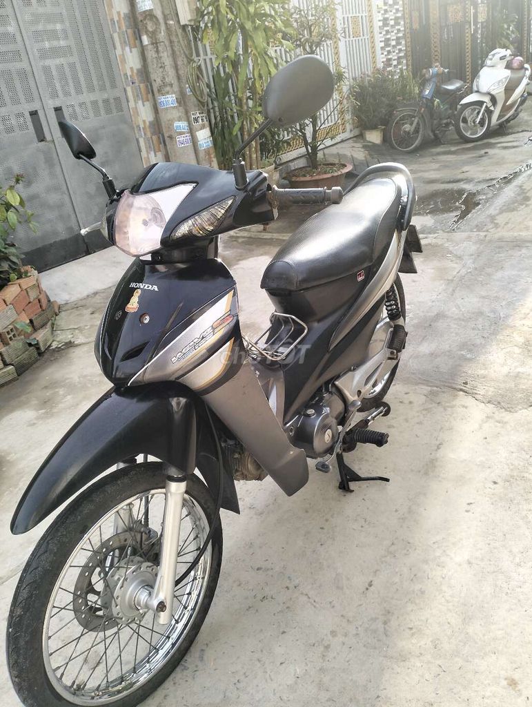 Honda Wave Đen Bạc 25601 km. Mua bán Xe máy tại Quận Bình Thuỷ Cần Thơ được đăng bởi nhật Cường  hình 2