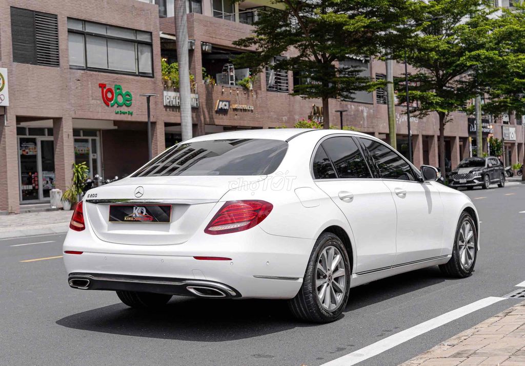 E200 Facelift - 2019 màu trắng/ nt nâu sang trọng. Mua bán Ô tô tại Quận 7 Tp Hồ Chí Minh được đăng bởi Dương Phương hình 9