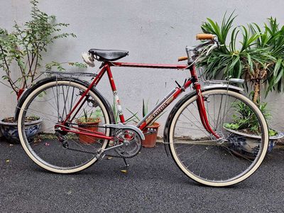 Peugoet nam đỏ đun đời 1972 zin 100%.. Mua bán Xe đạp tại Quận Tây Hồ Hà Nội được đăng bởi Nguyễn Tuấn Long