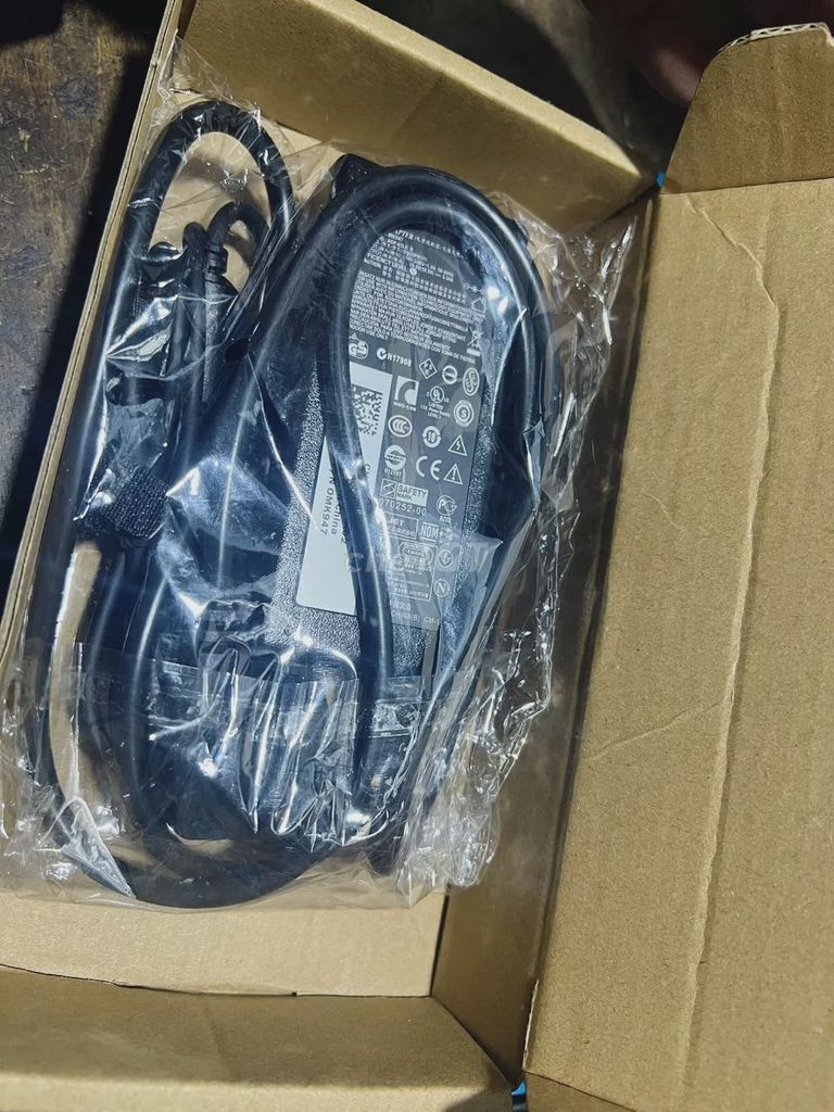 Sạc laptop Dell 19.5V 90W/65W/45W Đen. Mua bán Phụ kiện (Màn hình, Chuột...) tại Quận Thanh Khê Đà Nẵng được đăng bởi  LAPTOP pc  hình 1
