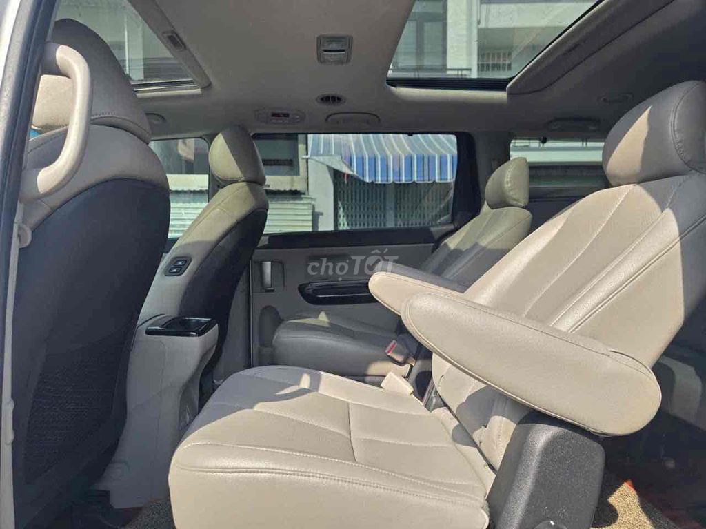 Kia Sedona 2.2 DAT LUXURY 2021 - 80000km. Mua bán Ô tô tại Quận Bình Tân Tp Hồ Chí Minh được đăng bởi Lê Văn hình 10