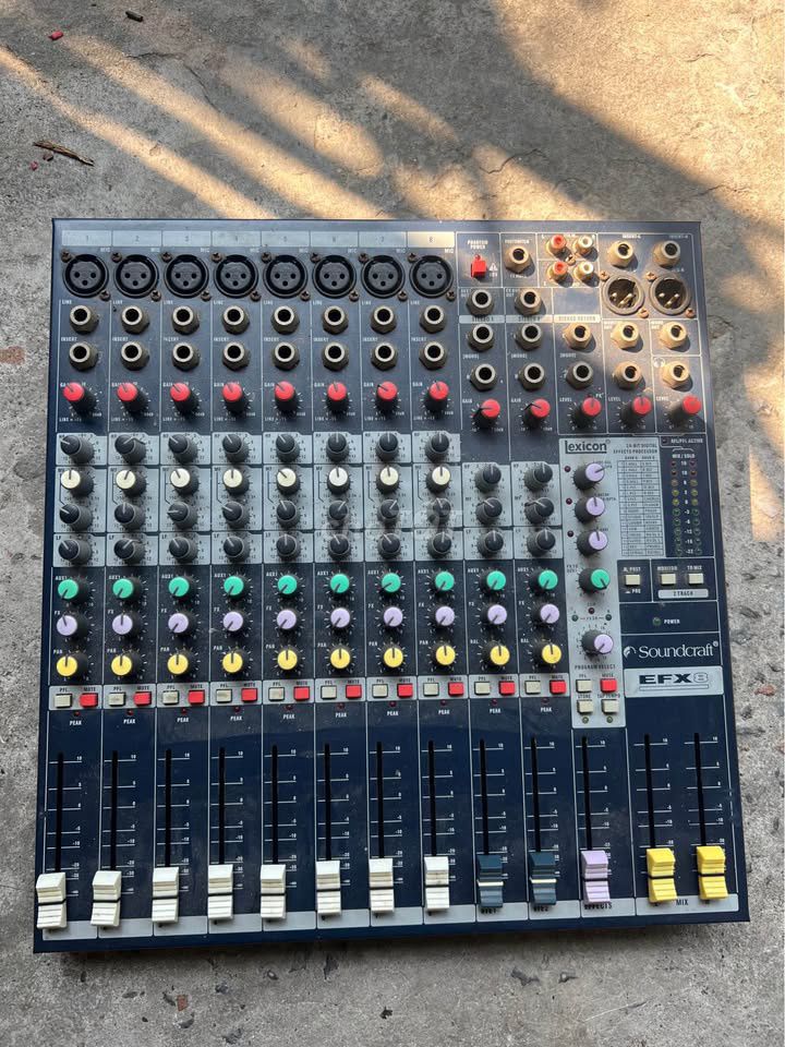 cần thanh lý 2 mixer Soundcraft EFX8, EFX12/2. Mua bán Tivi, Âm thanh tại Quận Ngũ Hành Sơn Đà Nẵng được đăng bởi Trương thanh tùng hình 1