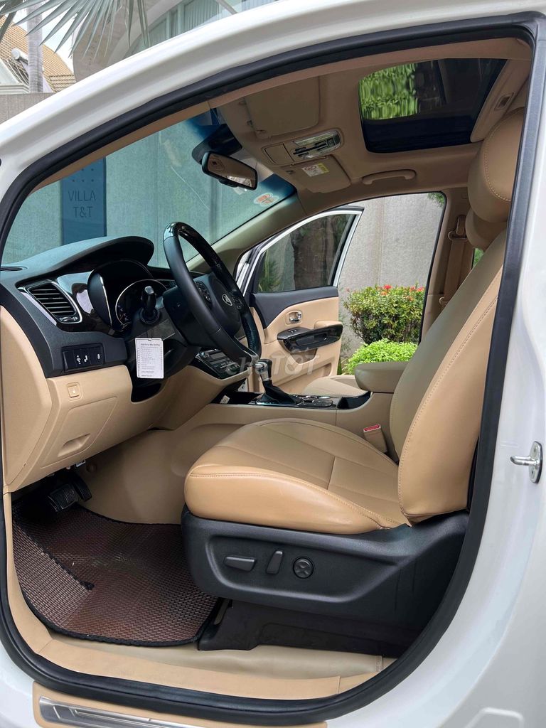 Kia Sedona 2.2D máy dầu 7 chổ full option 2019. Mua bán Ô tô tại Quận 8 Tp Hồ Chí Minh được đăng bởi Đông Mai hình 8