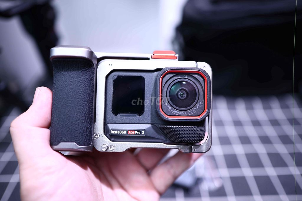 Máy quay hành động Insta360 Ace Pro 2 128GB. Mua bán Máy ảnh, Máy quay tại Thành phố Thuận An Bình Dương được đăng bởi Nguyễn Đình Tú hình 1