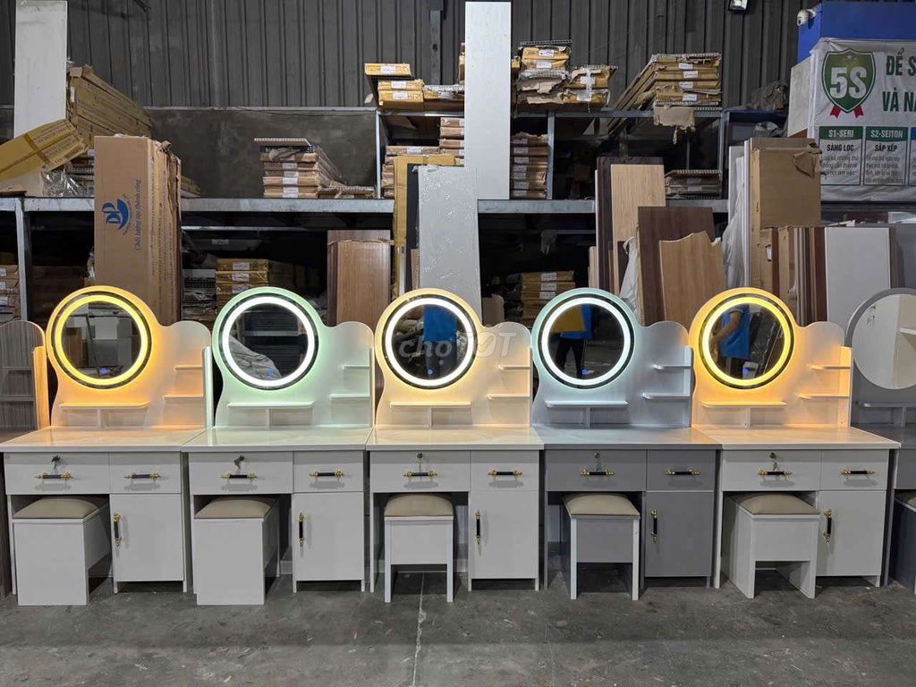 Bàn trang điểm Nhựa ecomi chống nước. Mua bán Bàn ghế tại Quận Cẩm Lệ Đà Nẵng được đăng bởi Ngọcn shop hình 1
