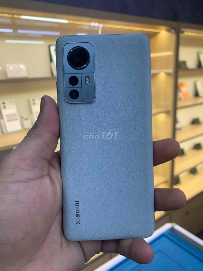 xiaomi 12 12/256 rom quốc tế có Ship Cod toàn quốc. Mua bán Điện thoại tại Quận Ninh Kiều Cần Thơ được đăng bởi shop một chín tám tám hình 1