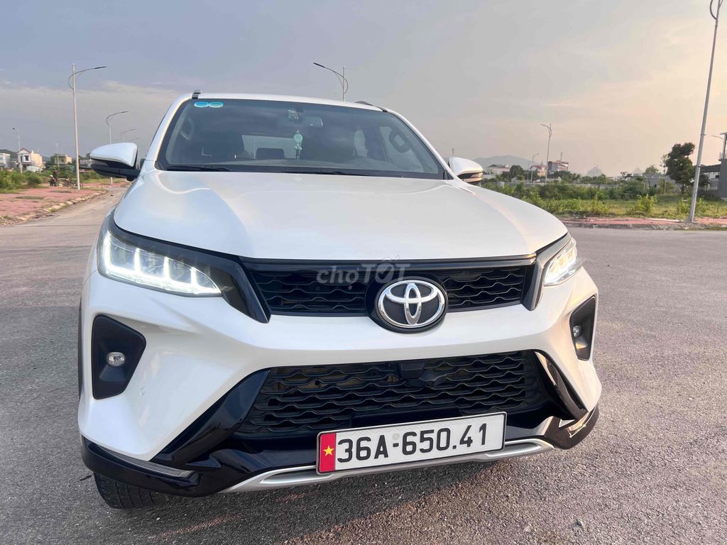 Toyota Fortuner 2021 2.4G Legende ODD chuẩn 5v km. Mua bán Ô tô tại Huyện Hà Trung Thanh Hóa được đăng bởi Nguyễn đức Tuân hình 4