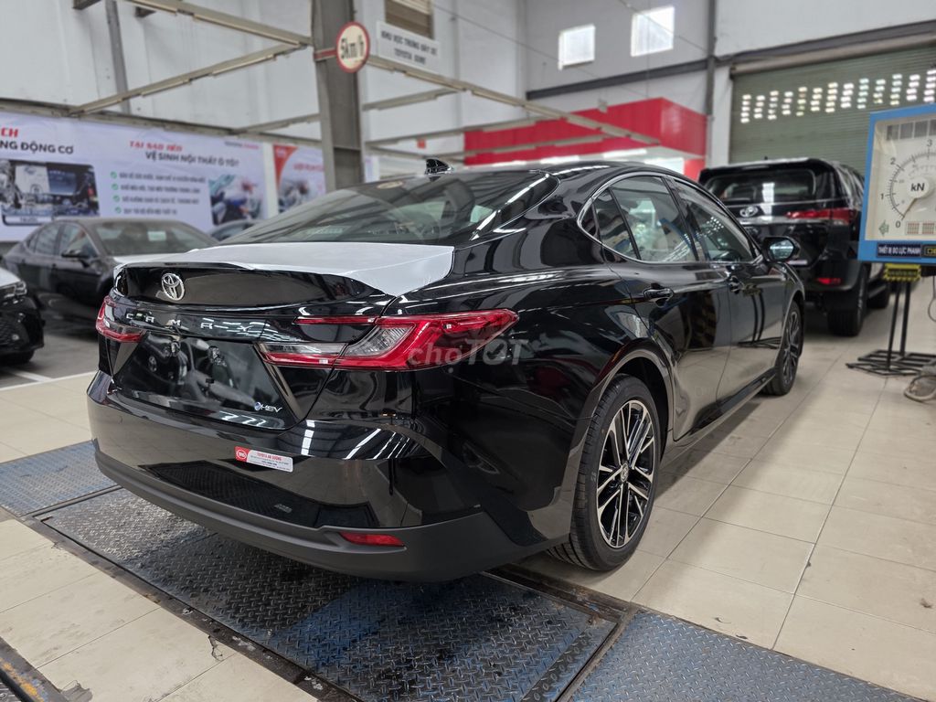 Toyota Camry 2025 2.5 HEV Hybrid TOP HỖ TRỢ 100%TB. Mua bán Ô tô tại Quận 12 Tp Hồ Chí Minh được đăng bởi Quốc Việt hình 11