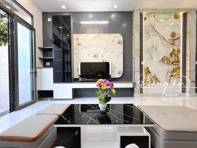 Townhouse 80 m² · 4 bed · Đường Huỳnh Tấn Phát