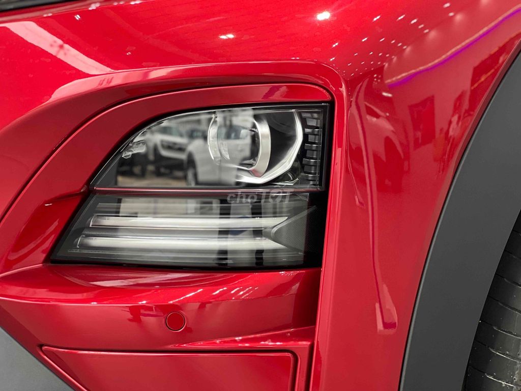 VF6 Plus Đỏ mới 100%, xe sẳn giao ngay. Mua bán Ô tô tại Quận 12 Tp Hồ Chí Minh được đăng bởi VinFast An Sương Quốc Lộ 1A hình 3