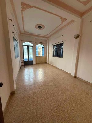 Аренда · 7 комн. · 60 м² · Quận 8, ул. Đường Tùng Thiện Vương