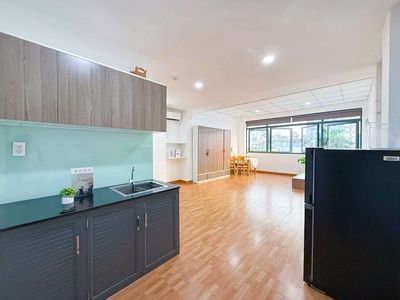 Аренда · 1 комн. · 50 м² · Quận 10, ул. Đường Lê Hồng Phong