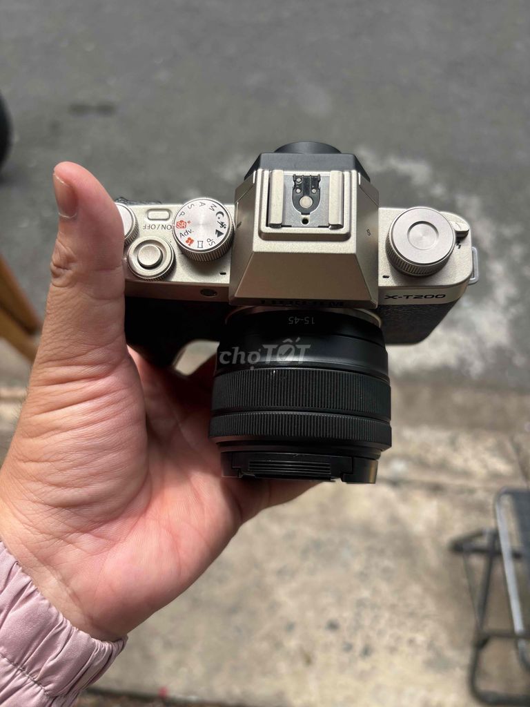 Máy ảnh Fujifilm XT200 vàng + kit. Mua bán Máy ảnh, Máy quay tại Quận Phú Nhuận Tp Hồ Chí Minh được đăng bởi Lam Vy  hình 1