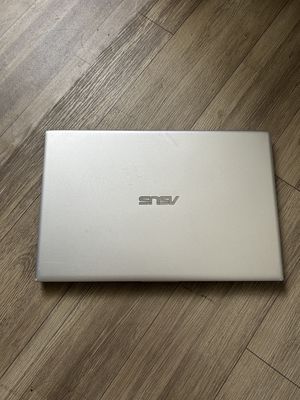 Dư dùng thanh lý laptop ASUS VIVOBOOK core i3