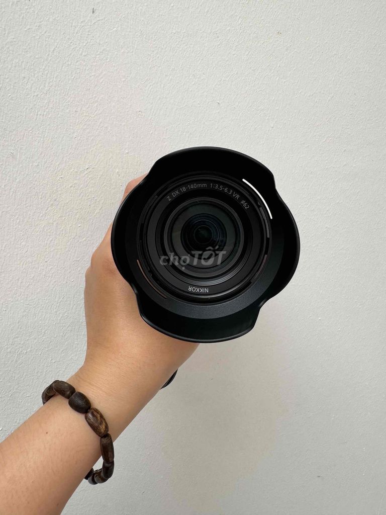 Nikon Z DX 18-140mm VR .