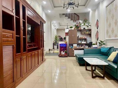 BÁN NHÀ MẶT TIỀN ĐG KINH DOANH SAU LƯNG GIGAMALL