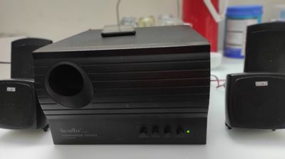 Loa vi tính 4.1 Soundmax A-4000 hàng chính hãng. Mua bán Tivi, Âm thanh tại Quận Hoàng Mai Hà Nội được đăng bởi Hùng
