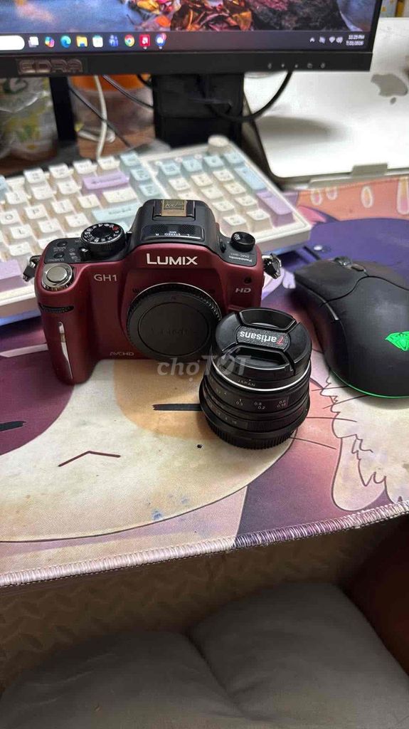 Máy ảnh Lumix GH1 Đỏ 98%. Mua bán Máy ảnh, Máy quay tại Quận Ba Đình Hà Nội được đăng bởi Quang Anh hình 1