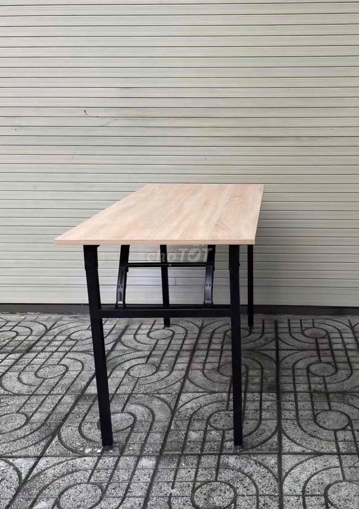 Bàn làm việc Gỗ MDF Sắt D120xR60xC70cm. Mua bán Đồ dùng văn phòng tại Quận Tân Phú Tp Hồ Chí Minh được đăng bởi 19 Nguyễn Đ.Thành hình 1