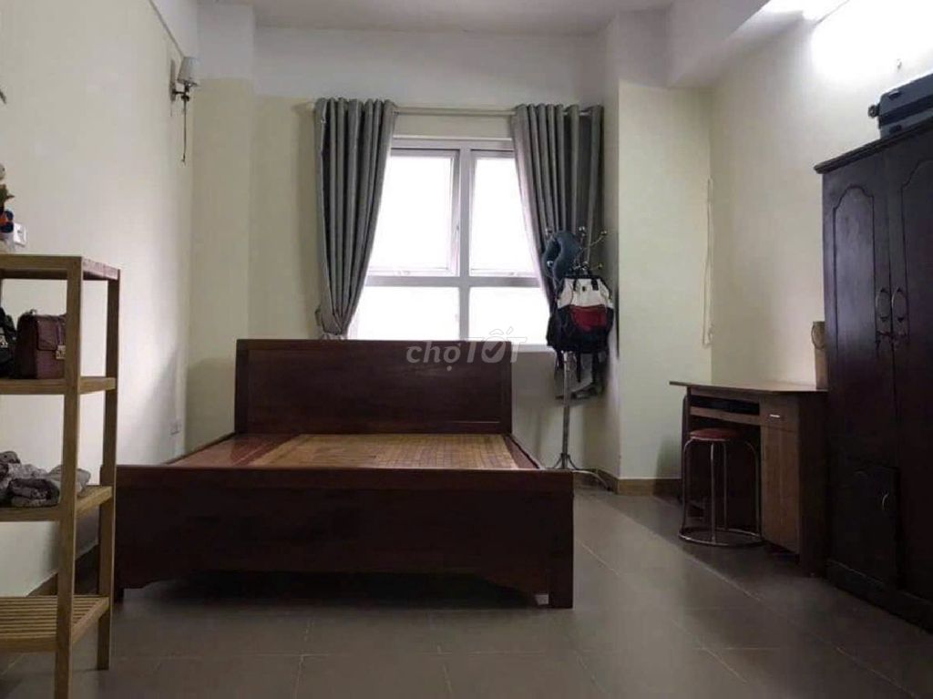 Căn hộ 70m2 đường Nguyễn Chánh, 2 ngủ, lô góc, sổ đỏ chính chủ