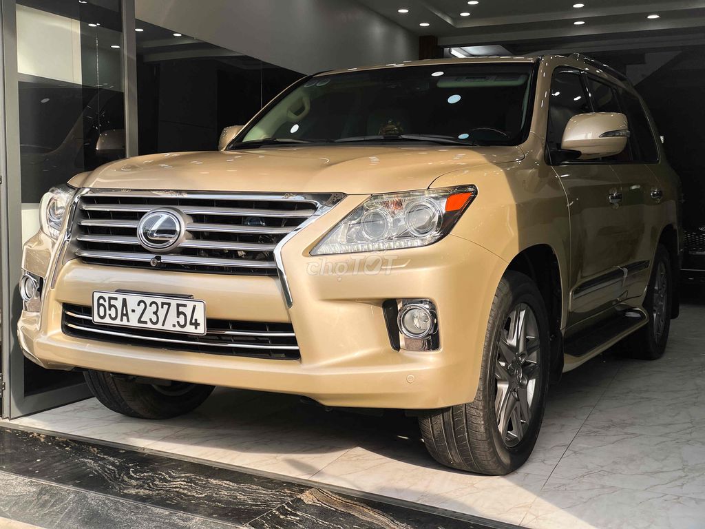 Lexus LX570 Vin 2009 Lên Full form 2014, CỰC MỚI.. Mua bán Ô tô tại Quận Tân Phú Tp Hồ Chí Minh được đăng bởi Nhật Tân hình 8