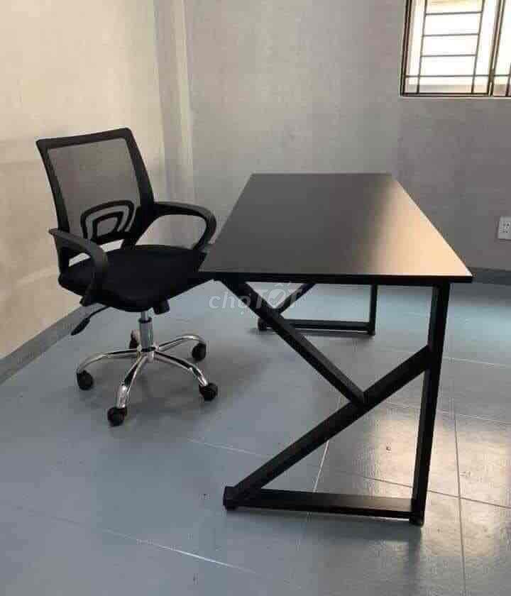 cần bán 2 bàn gaming đã qua sử dụng.. Mua bán Bàn ghế tại Huyện Phú Tân An Giang được đăng bởi Hoài Phương hình 1