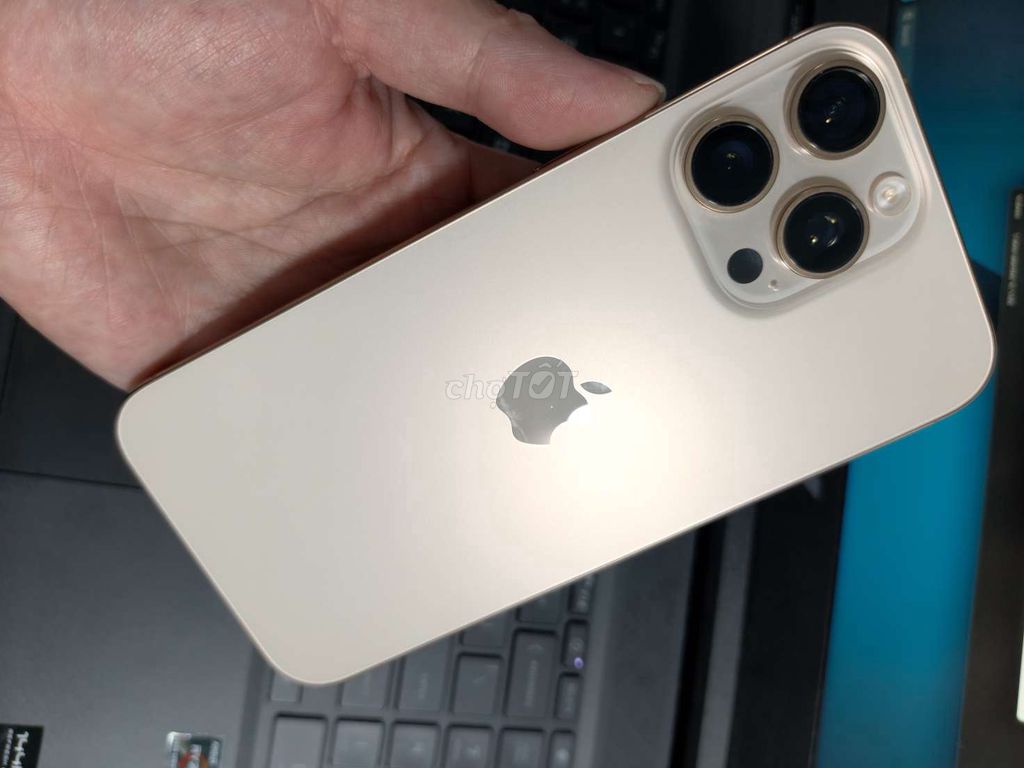 iPhone 16 Pro Max 256GB Vàng 99%. Mua bán Điện thoại tại Thành phố Đà Lạt Lâm Đồng được đăng bởi phong hình 1