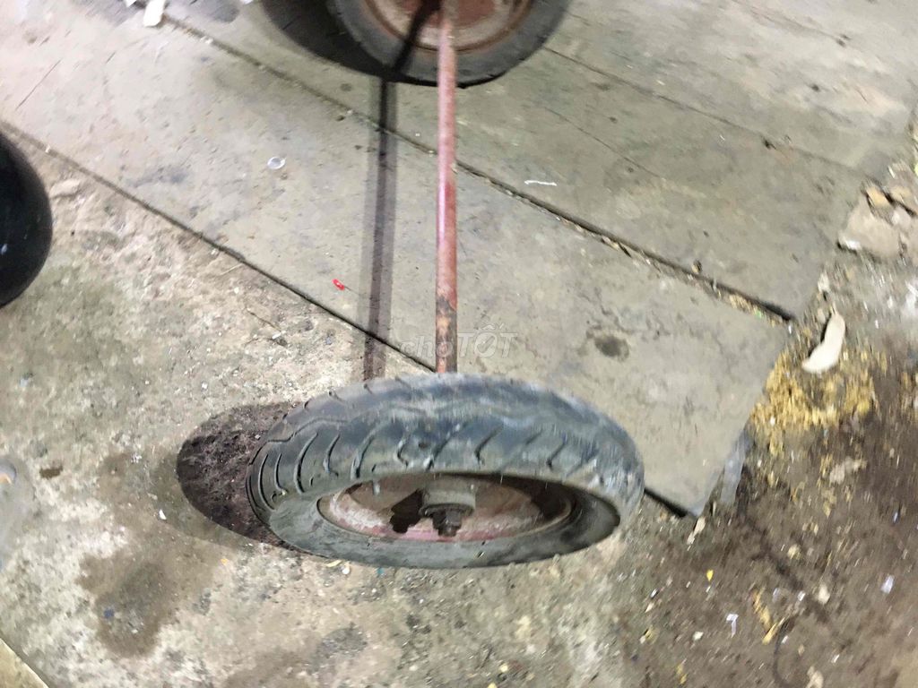 Trục bánh xe dk 40cm. Mua bán Phụ tùng xe tại Huyện Đông Anh Hà Nội được đăng bởi Mua bán  hình 4