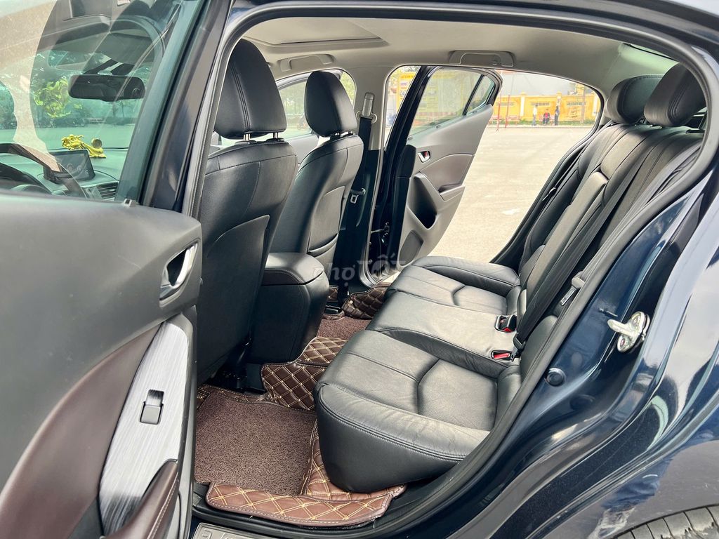 Mazda 3 Facelit, 2017 1.5 AT Sedan. Rất Mới. Mua bán Ô tô tại Quận Long Biên Hà Nội được đăng bởi Phạm Ngọc Lâm hình 8