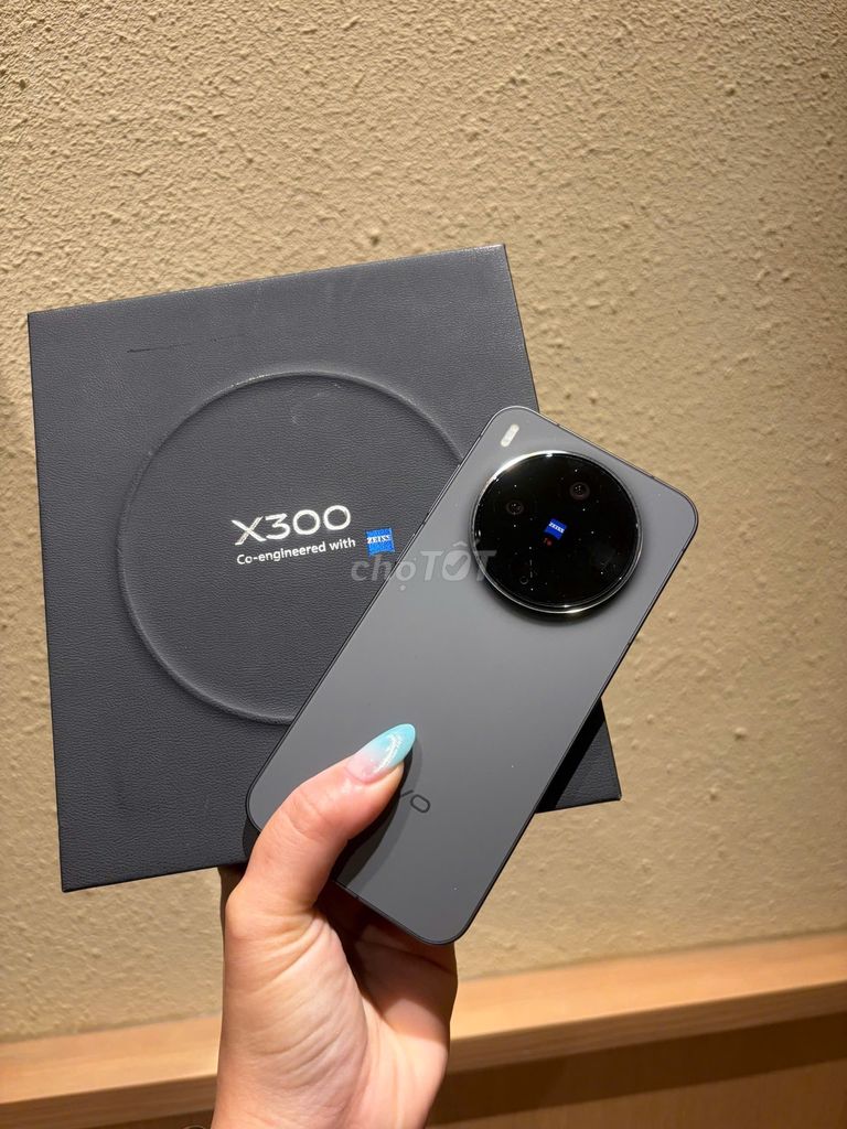 Vivo X300 256GB Fullbox Chính hãng 99%. Mua bán Điện thoại tại Quận Tân Bình Tp Hồ Chí Minh được đăng bởi Tien Le Hoang Khiem hình 1