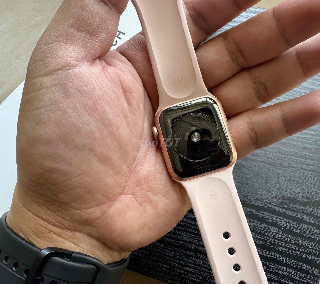 Apple Watch SE 40mm likenew fullbox