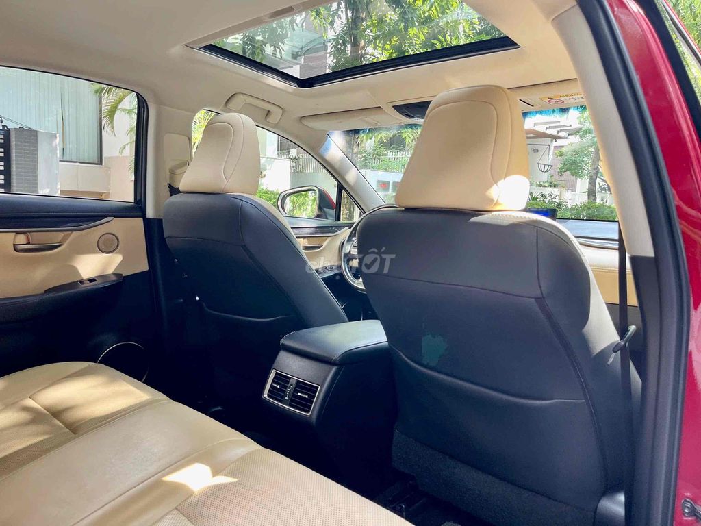 Lexus NX200T 2016 Màu Đỏ - 95000 km. Mua bán Ô tô tại Quận Thanh Xuân Hà Nội được đăng bởi Trần Trí Cường hình 17