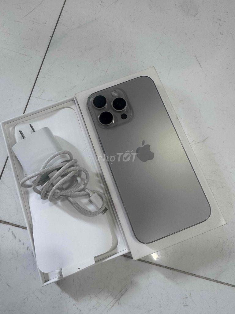 iPhone 15 Pro Max 256gb có khe sim. Mua bán Điện thoại tại Quận 12 Tp Hồ Chí Minh được đăng bởi duy nhật hình 1