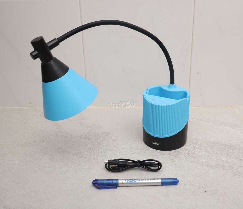 Đèn bàn LED Deli. Mua bán Đèn tại Quận 6 Tp Hồ Chí Minh được đăng bởi Quoc Anh hình 1