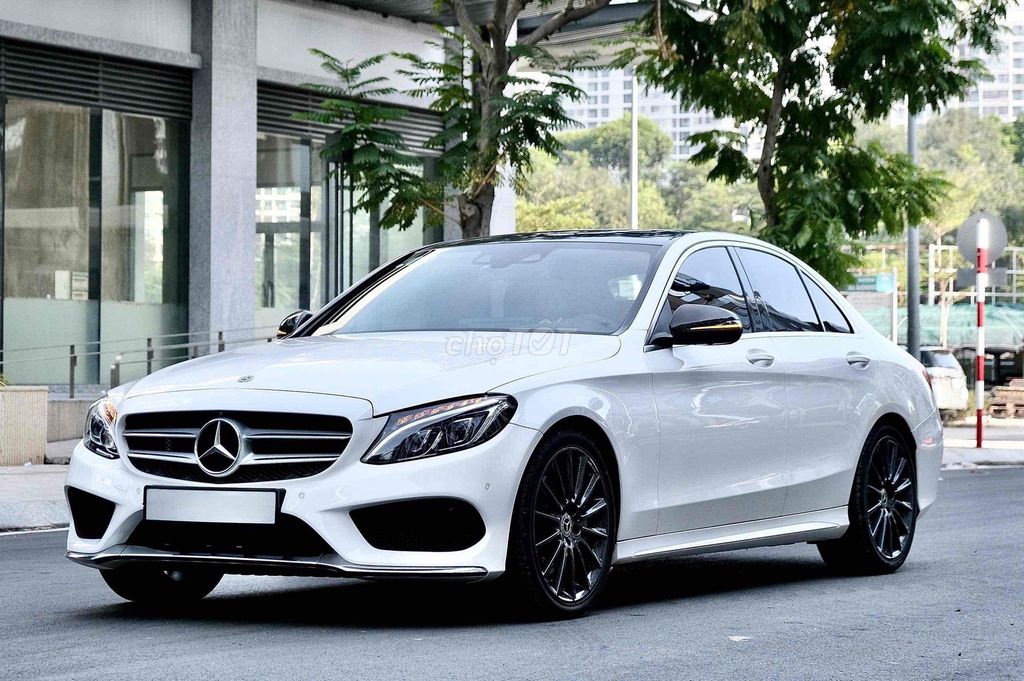 Mercedes-Benz C-Class C300 AMG 2017 Trắng. Mua bán Ô tô tại Quận 7 Tp Hồ Chí Minh được đăng bởi Quý Auto Nam Sài Gòn hình 1