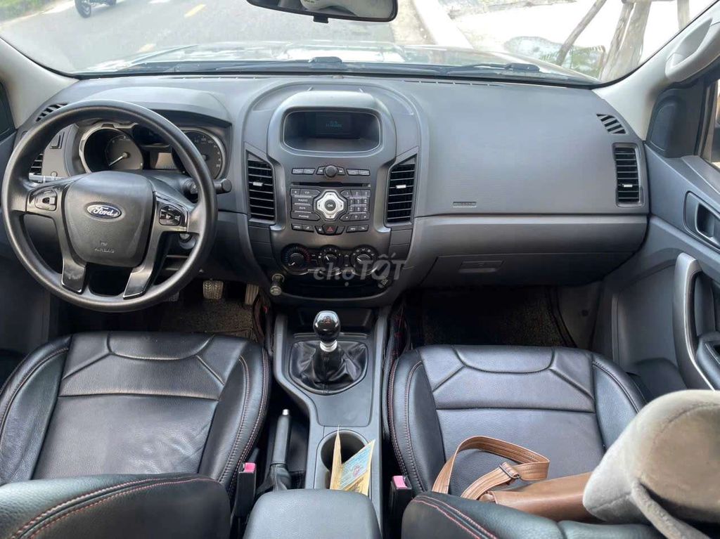 2017 XLS 2.2L 4x2 MT, siêu đẹp máy rin không lỗi. Mua bán Ô tô tại Quận Hải Châu Đà Nẵng được đăng bởi otocudanang hình 13