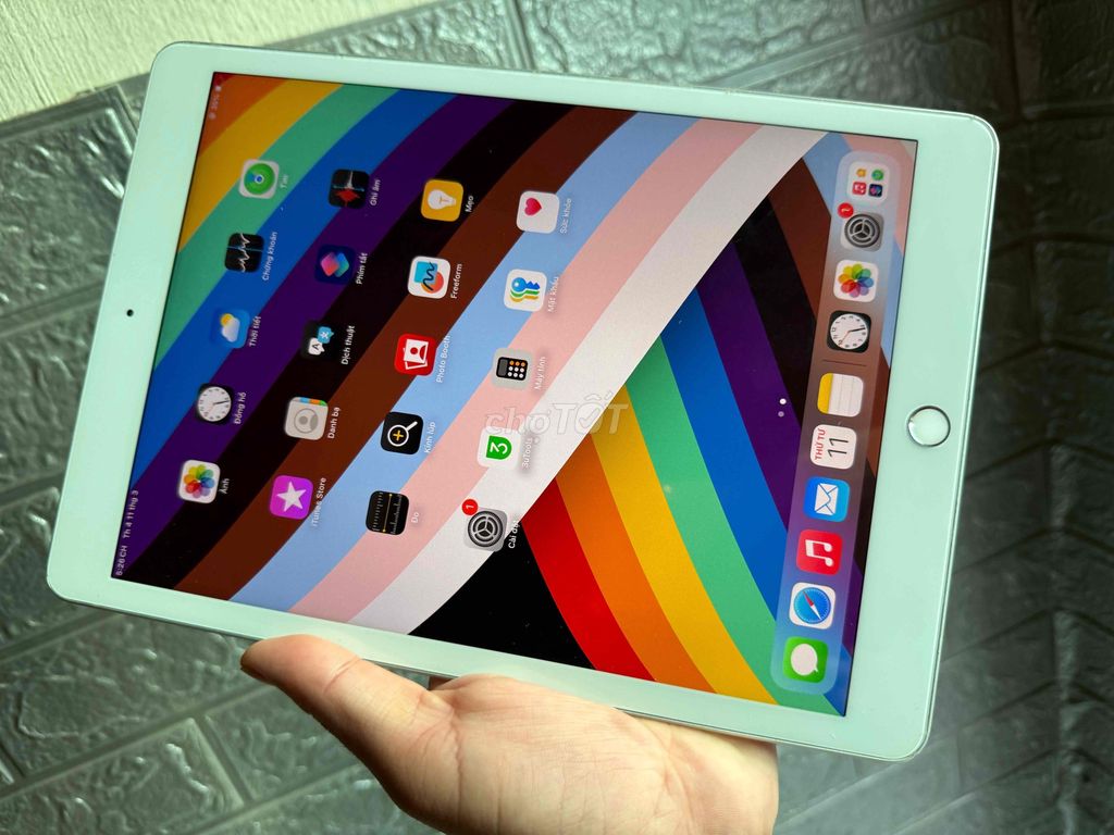 iPad Gen 7 10.2 in, ios 18.7 xịn sò, Chơi Game. Mua bán Máy tính bảng tại Quận Tân Bình Tp Hồ Chí Minh được đăng bởi khang hình 1